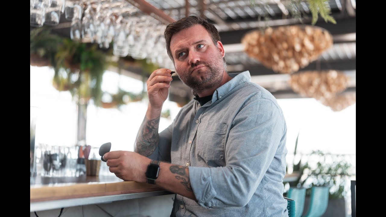 The CRE-C20 provides crystal clear hearing in Noisy Restaurants