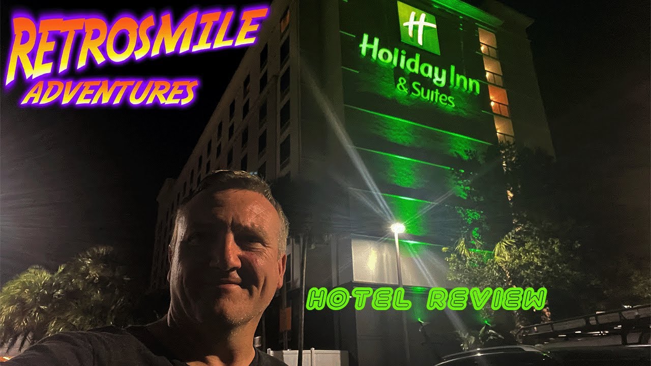 Holiday Inn and Suites by Universal Hotel reviews by retrosmile