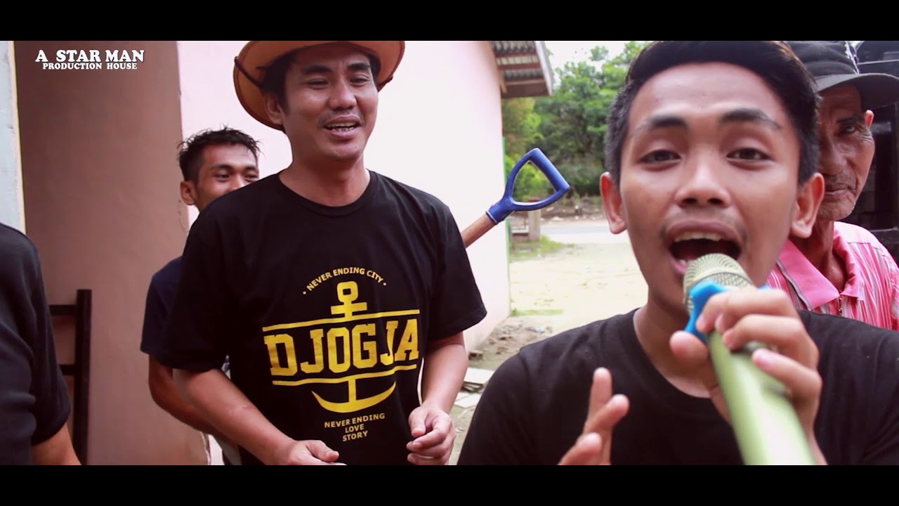 LAGU DAYAK KANAYATN : BATAKO - TINO AKAI DAI