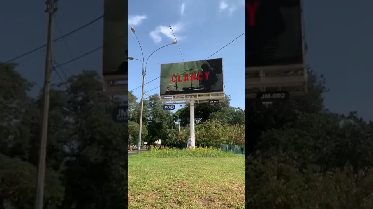 Fan Funded TØP Billboard in Peru 
