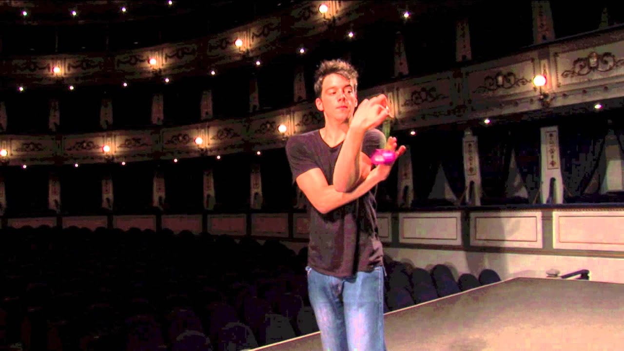 Daniel Tamariz - String concert and yoyo
