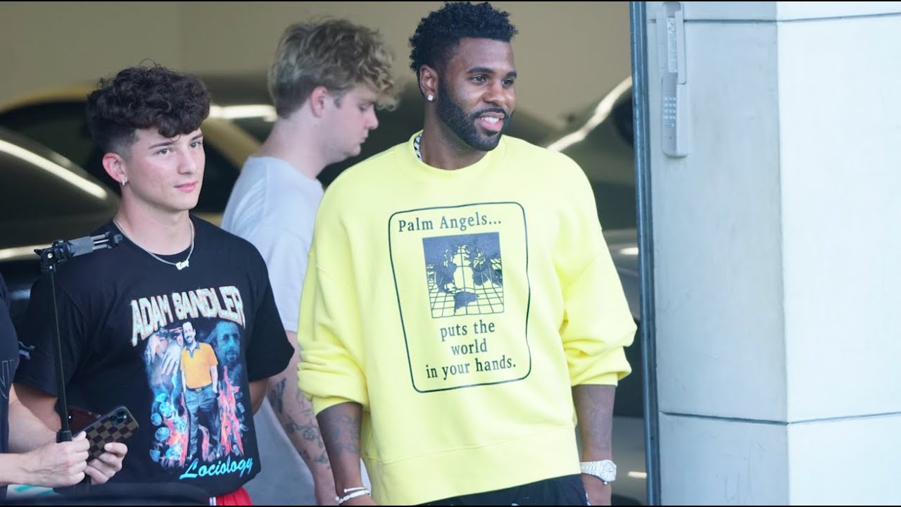 Jason Derulo Visits the Hype House and Shows Off his Sick New Lamborgini!