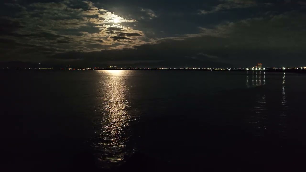 Mon. Feb. 2, 2026 - Relaxing 🌊Ocean Wave Sounds at ShonanBeachPark 🏖️ Katase Kugenuma 🇯🇵
