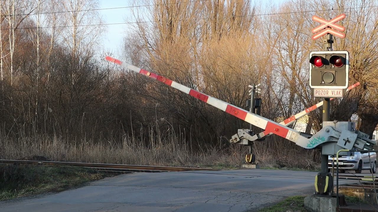 Železniční přejezd Mělník - Okružní / 28.2.2023