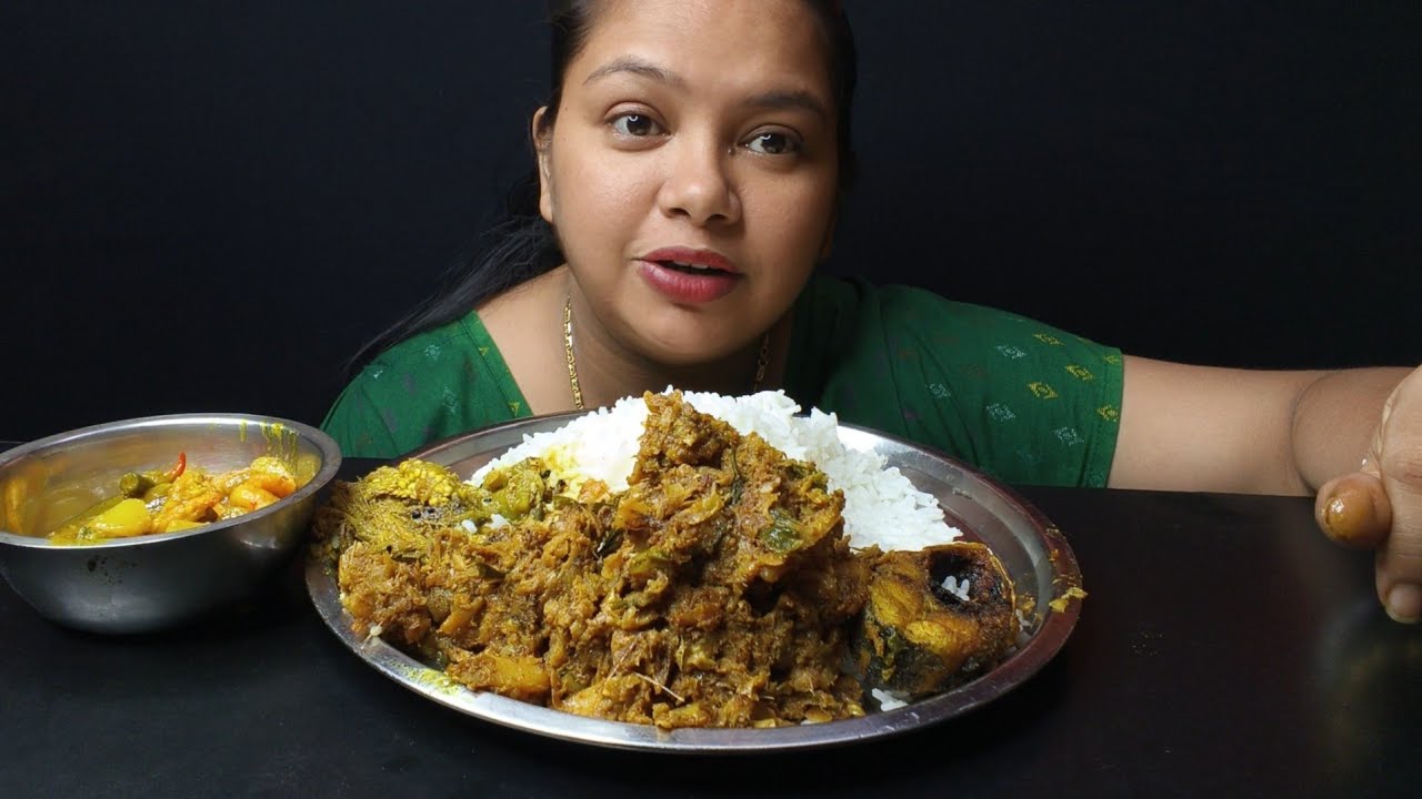 আমার ছোটো বেলা, আমার শৈশব,, বাকিদের থেকে অনেকটাই আলাদা, অনেক না পাওয়া আবার অনেক কিছু পাওয়া।।