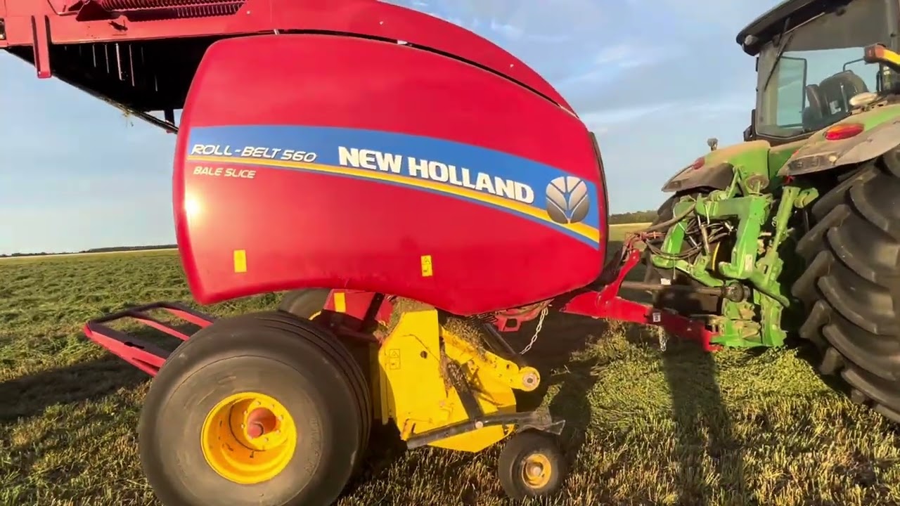 Baling alfalfa silage with a New Holland 560 Round Baler