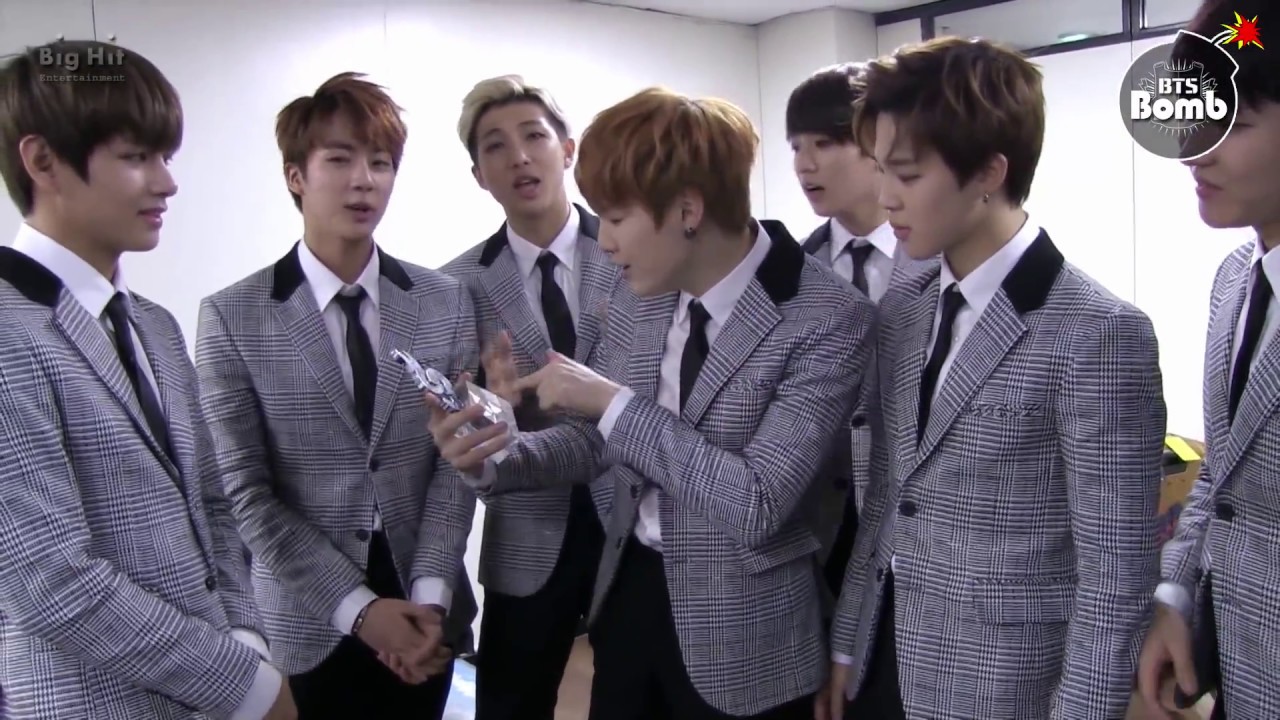 [BANGTAN BOMB] BTS at the 4th Gaon chart Awards 2015 - BTS (방탄소년단)