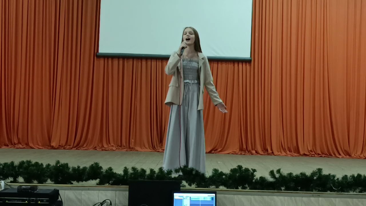 Шум Катерина-13 р."Мами Мами йде війна" сл.і муз. О.Корнелюка студія  "Зорецвіт" Ліцей13 м.Ковель