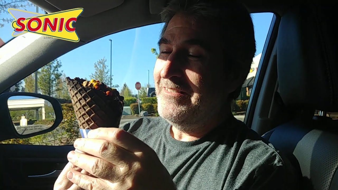 OVER THE TOP!! Sonic Reeses Overload Waffle Cone REVIEW 🍦