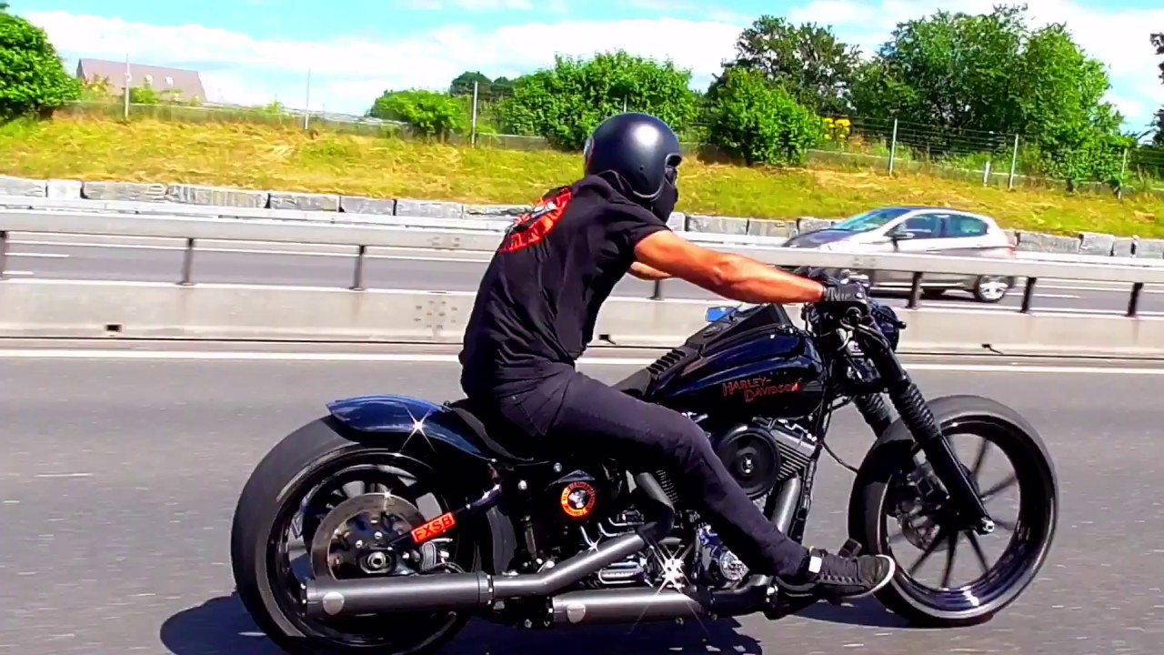 Harley Davidson FXSB Breakout Highway Slow Shooting