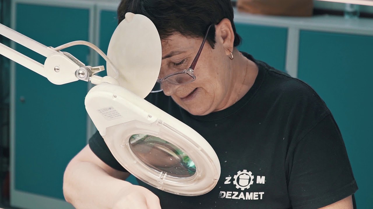 80 lat - Dezamet
