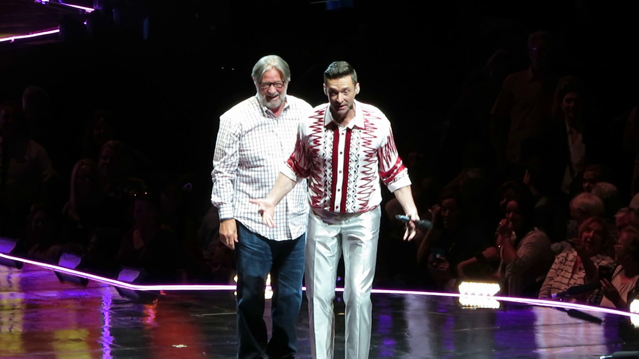 Hugh Jackman | Peter Allen tribute and fan interaction | Detroit, MI 6/24/19