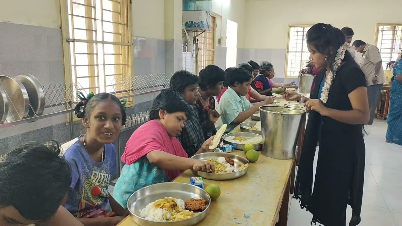 FOOD DISTRIBUTION  || mentally challenged women home