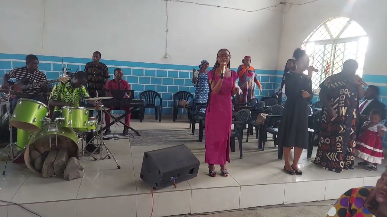 Atmosphere of worship 