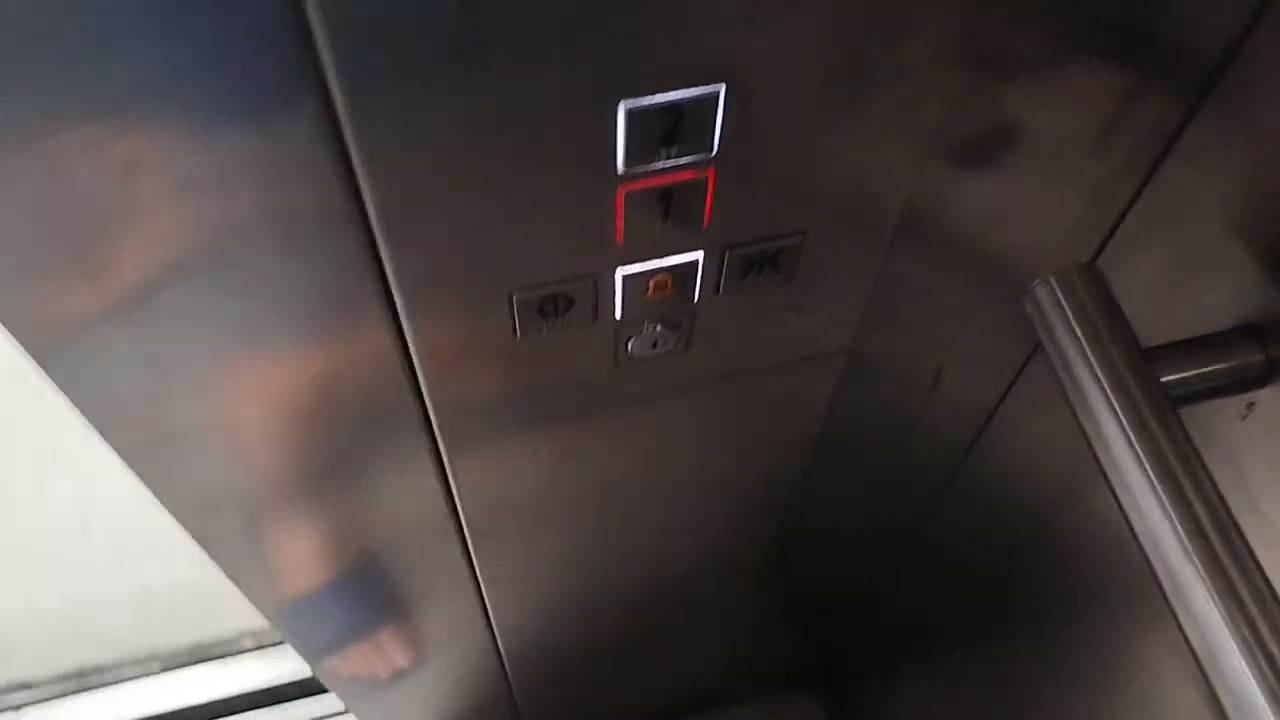 Shanghai Xingshun schindler 5500 上海兴顺迅达5500型电梯 