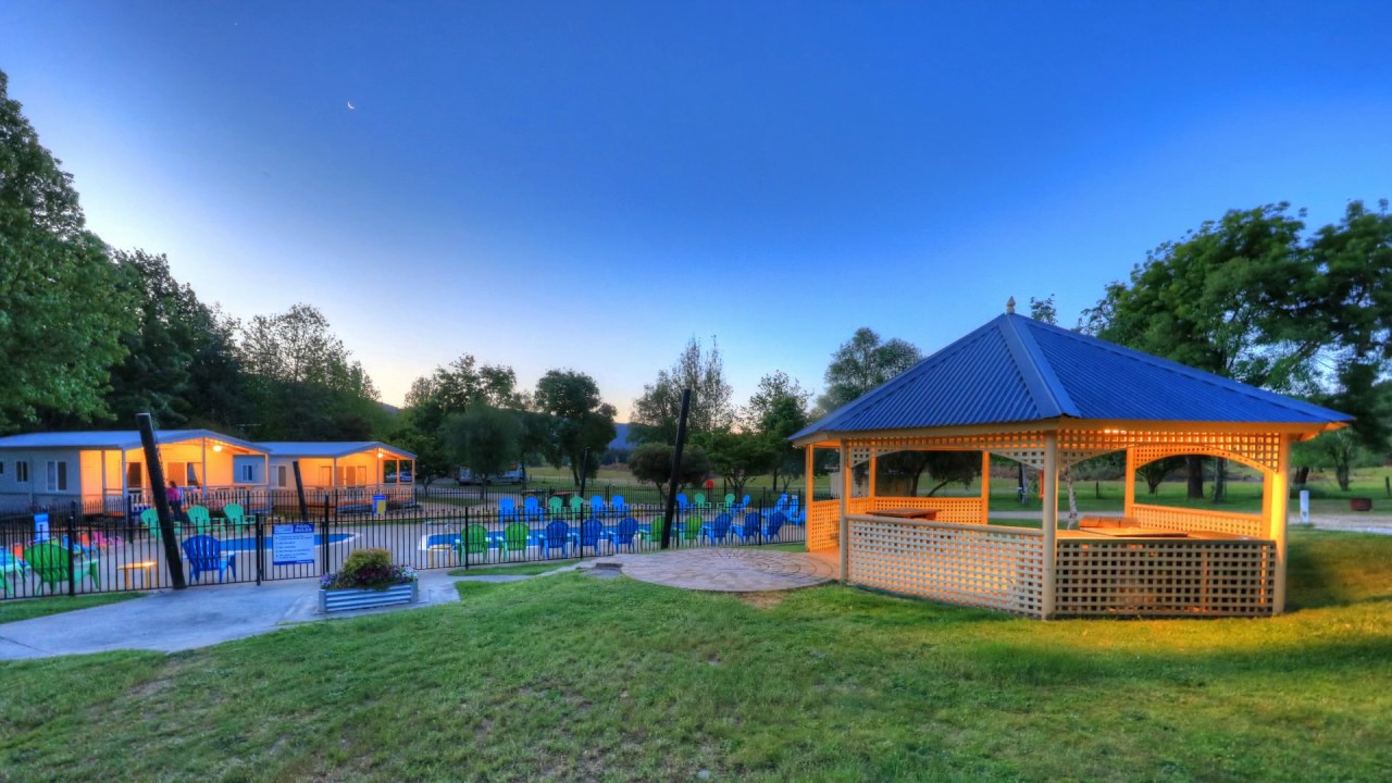 BIG4 Porepunkah Holiday PArk presented by Peter Bellingham Photography