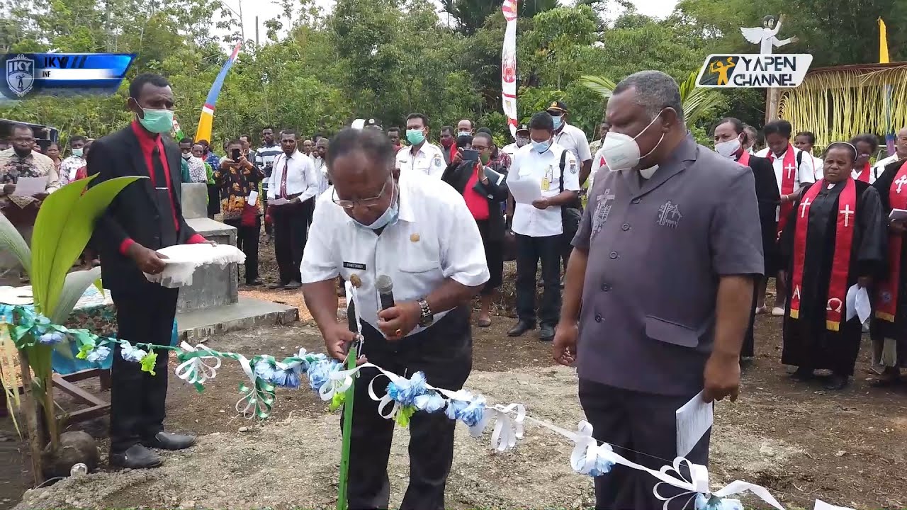 Wabup, Frans Sanadi hadiri Syukuran dan Penthabisan gedung Gereja di distrik Yapen Timur