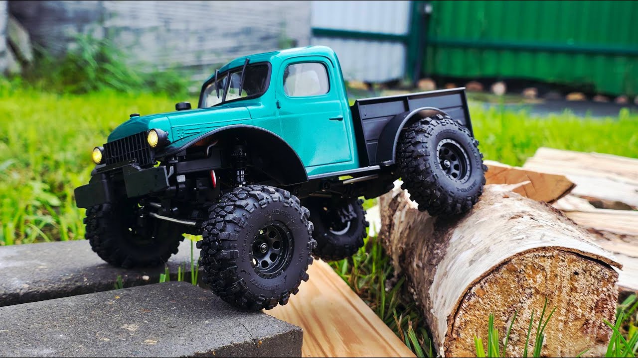 FMS FCX24 Power Wagon на бесколлекторном двигателе. Тест радиоуправляемого внедорожника