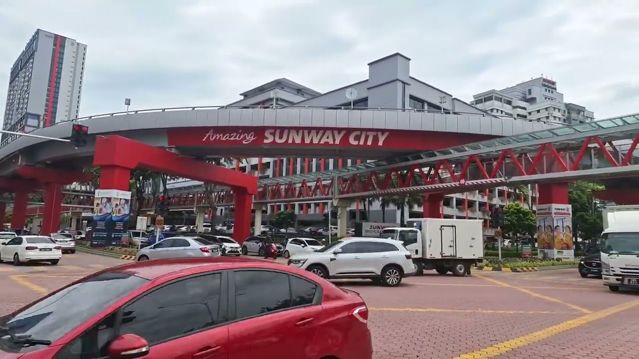 Walking Tour | Sunway South Quay | @NomadicTraveller 