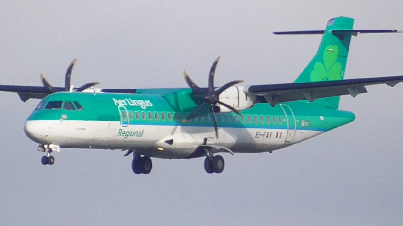 Aer Lingus Retro ATR72 Sunny Arrival & Departure | Glasgow Planespotting | JSM Aviation