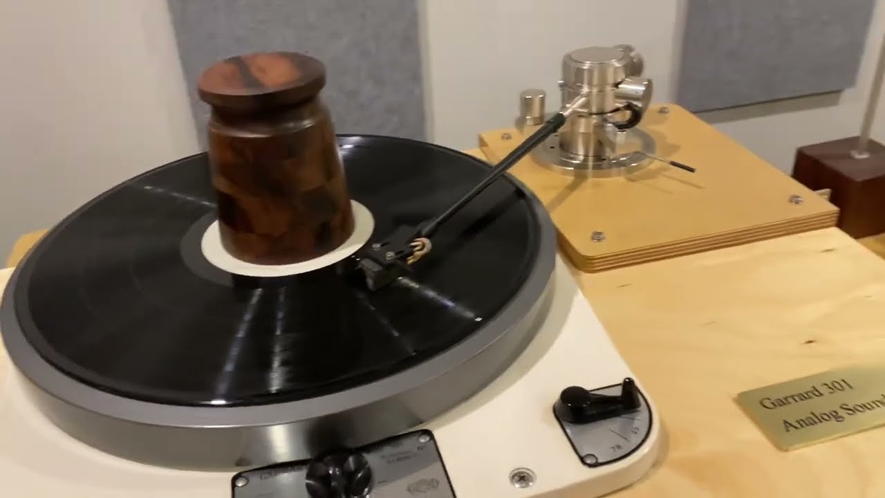 Accuphase AC-3, Exclusive EA-10, Garrard 301