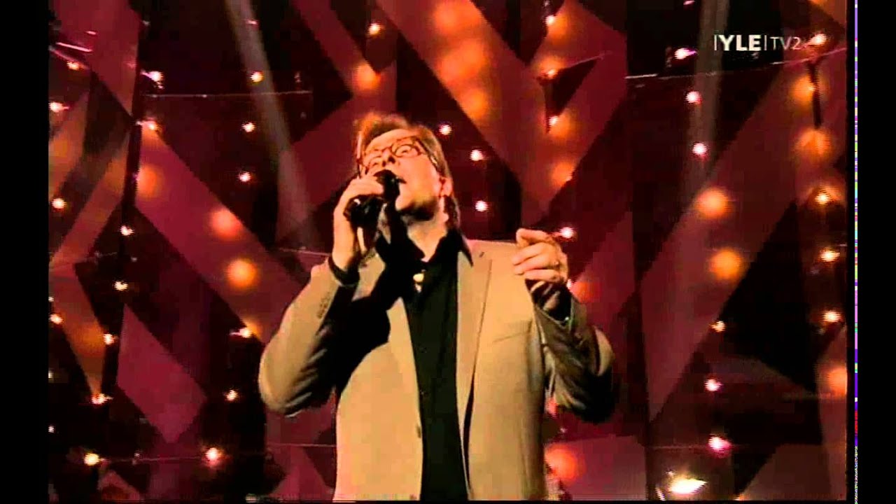 Joel Hallikainen - Hittipotpuri, konserttilavalla vuonna 2011