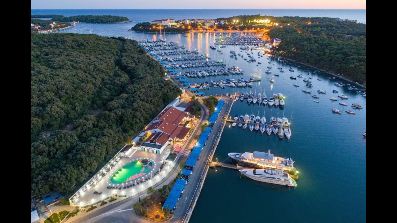 🇭🇷 Marina Veruda Walking Tour | Pula, Croatia (4K Scenic Stroll by the Adriatic)@TravelwithHugoF