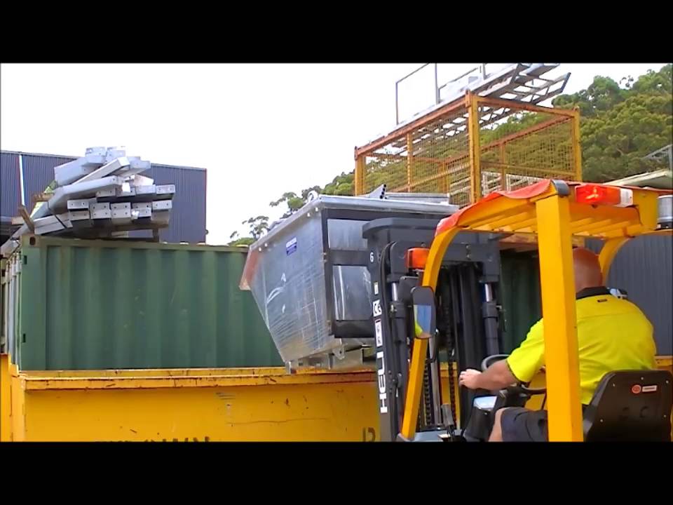 Forklift Self Dumping Bins - type CSD