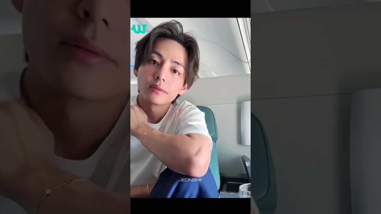 taehyung weverse live, in flight✈️ 🐻#shorts #taehyung #weverse #v #shortsfeed