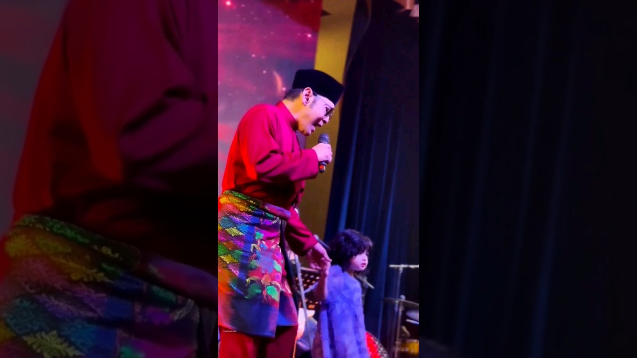 COMELNYA! DATO' JAMAL ABDILLAH MENYANYI BERSAMA ANAK, AZURA YAMANI