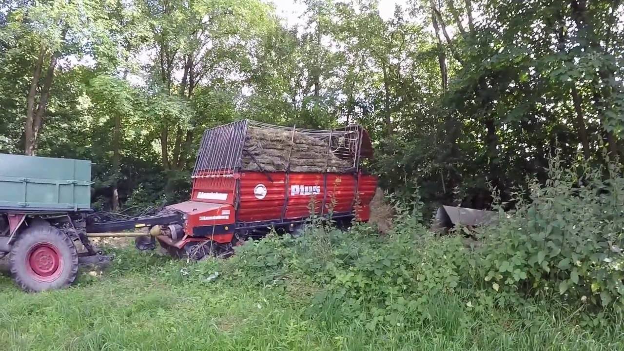 Heuernte 2016 mit Unimog 406 und Ladewagen