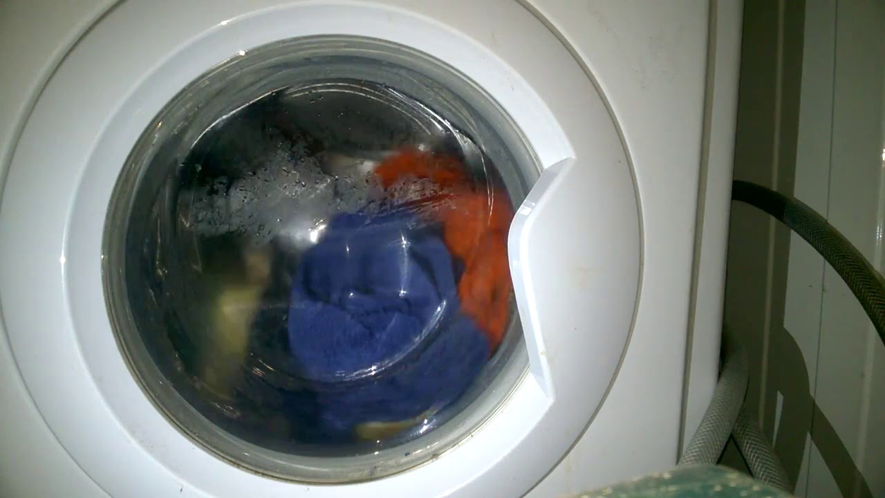 Indesit - White Cotton 90c - Final ~ Spin 1200rpm