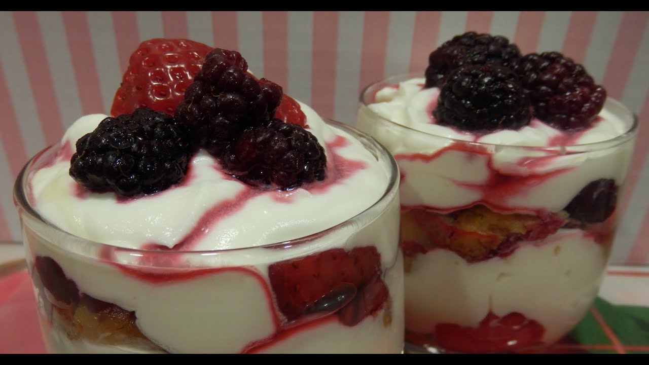 Receta de tiramisú de fresas y frambuesas ( sin huevo )|| HazloTuyo