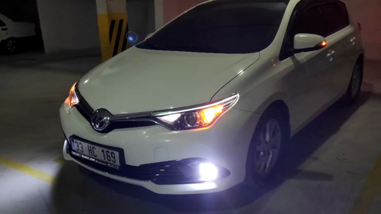 Toyota yan aynalar Amerikan Park uygulaması (Auris)