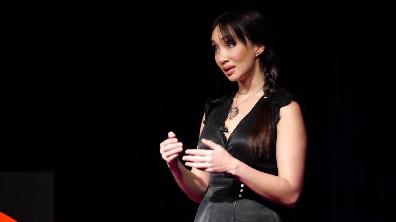 Le jour où je me suis rhabillée.. | Céline Tran | TEDxÉcoleCentraleLyon