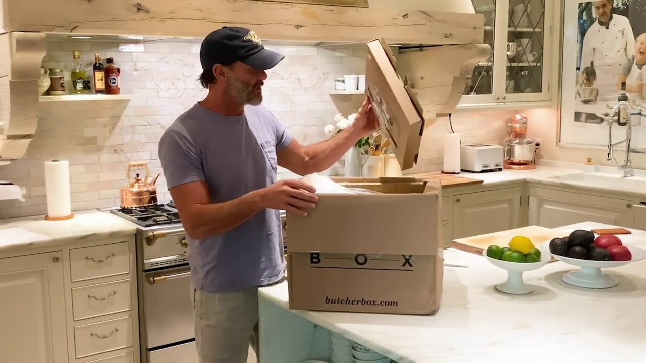 Tim McGraw - Butcher Box (Unboxing Video)