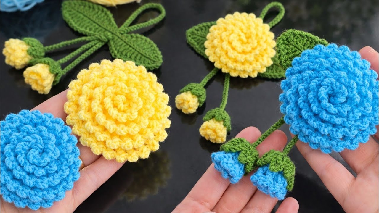 💲 I Made Money with This Super Easy Crochet Flower Ball Keychain! | Sell & Gift