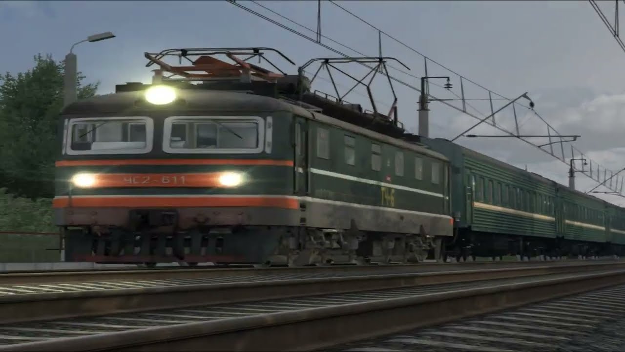 Широкий ЧС2 едет, но он всегда в кадре.(Wide CHS2 rides, but he is always in the frame..)