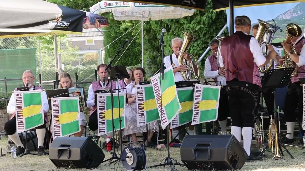 Dem Land Tirol die Treue - Die Reifholz Kapelle tijdens het Apfelstrudel concert 2023