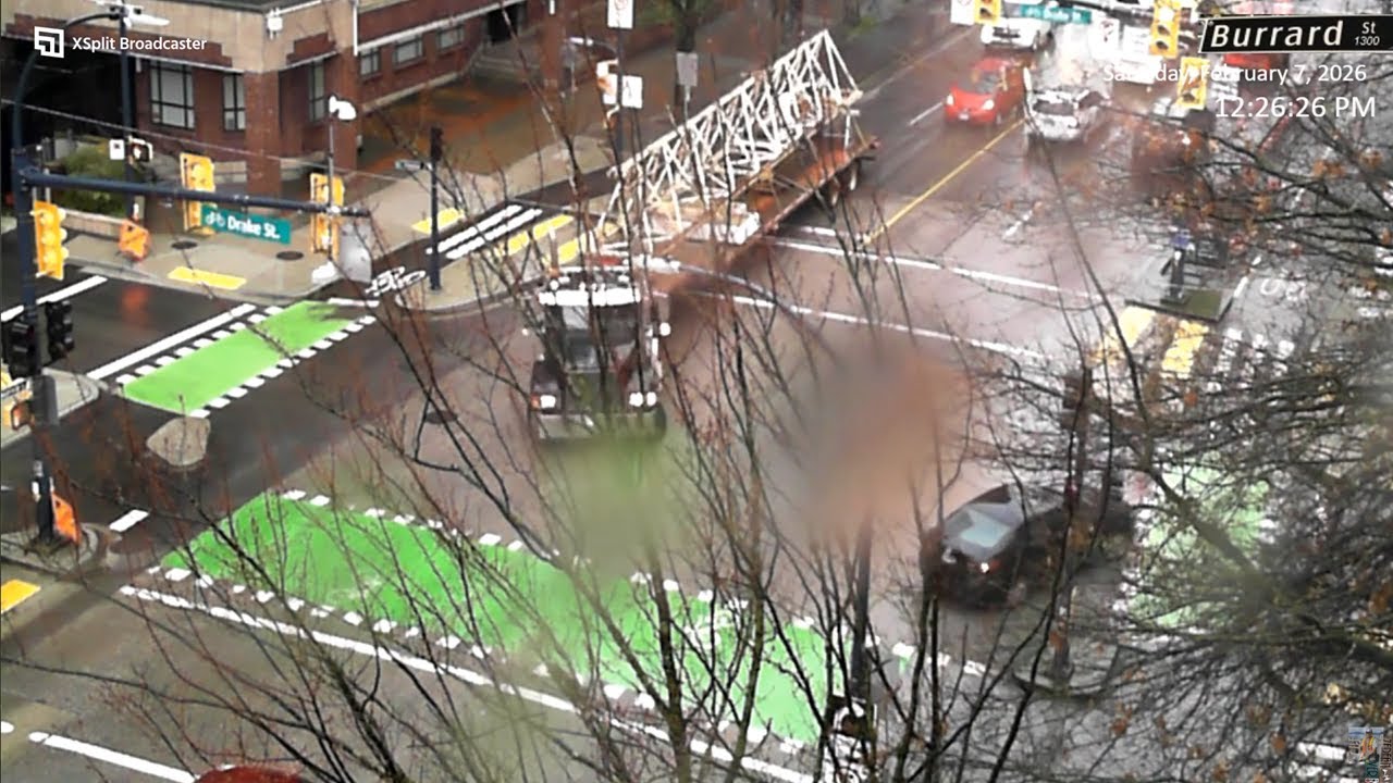 Rainy Day in Vancouver and a Tower Crane delivery for 988 Drake St. - Feb 07, 2026