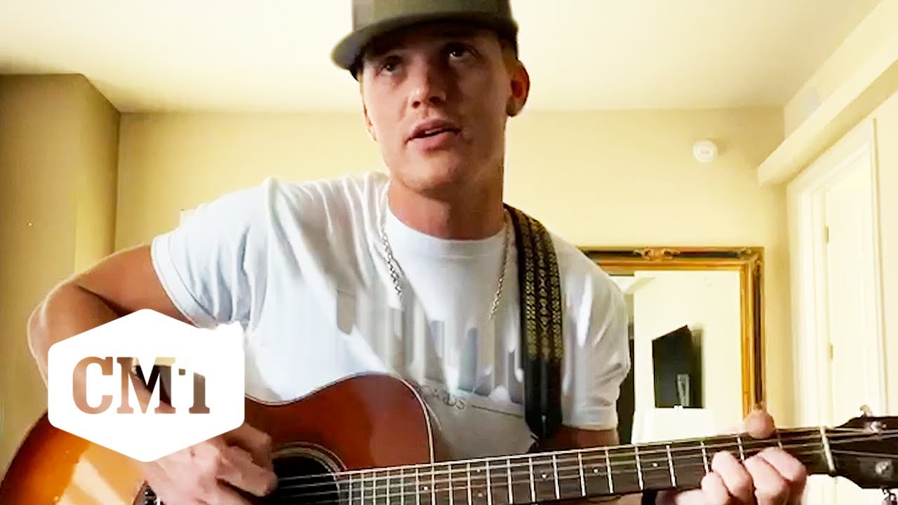 Parker McCollum Performs 'Pretty Heart' | CMT Listen Up