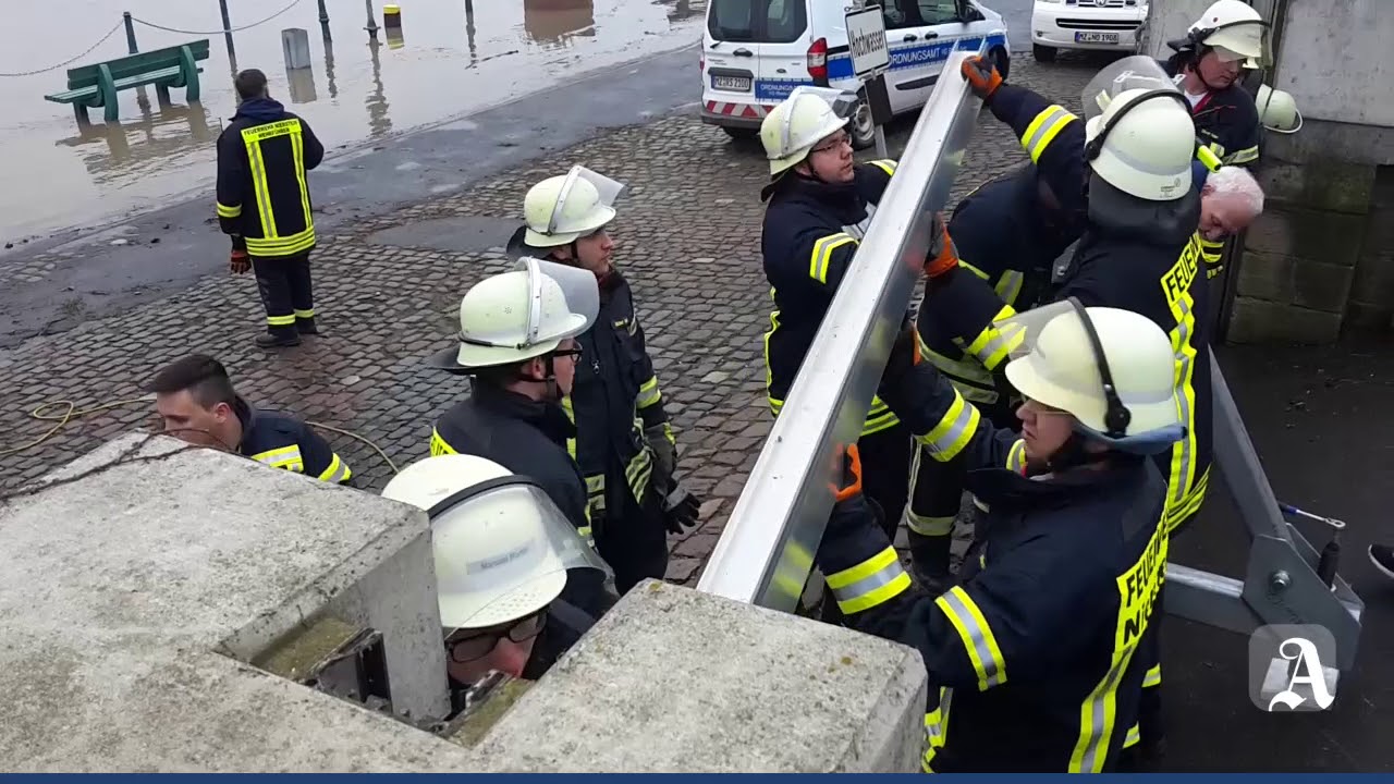 Nierstein: Feuerwehr im Hochwassereinsatz
