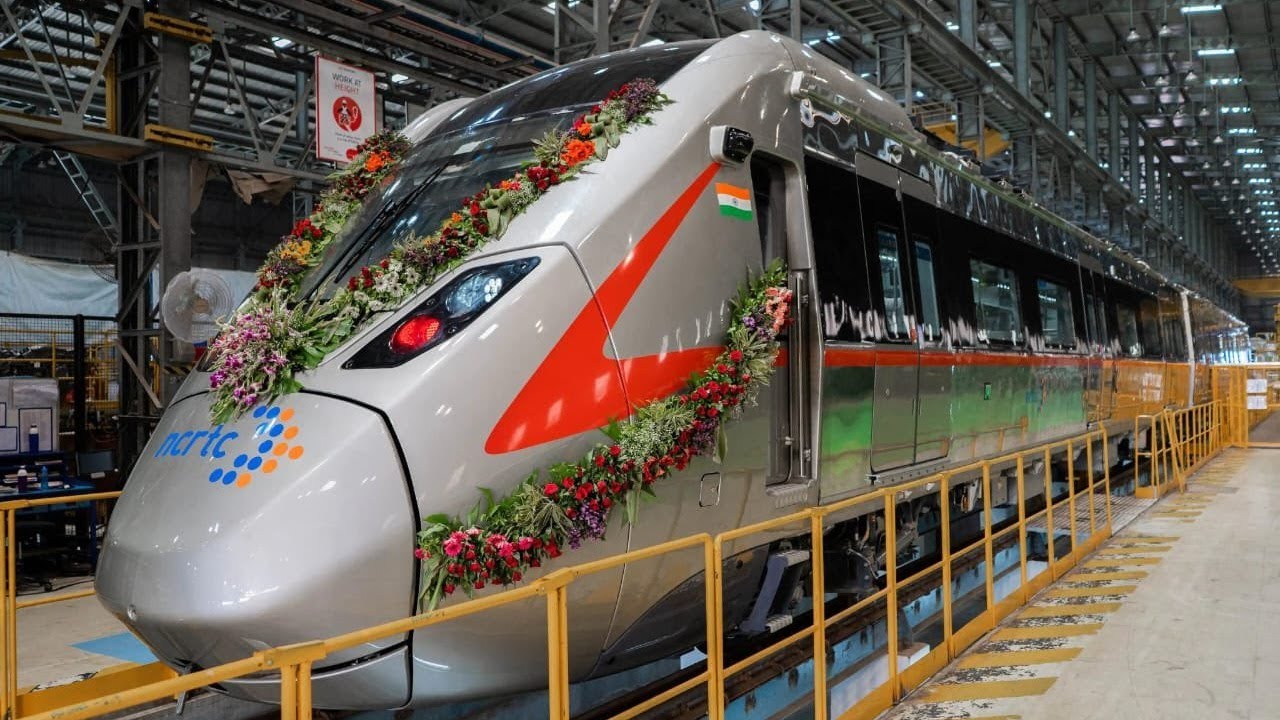 PM Modi Launches Inaugural NAMO BHARAT Train for Delhi-Meerut RRTS