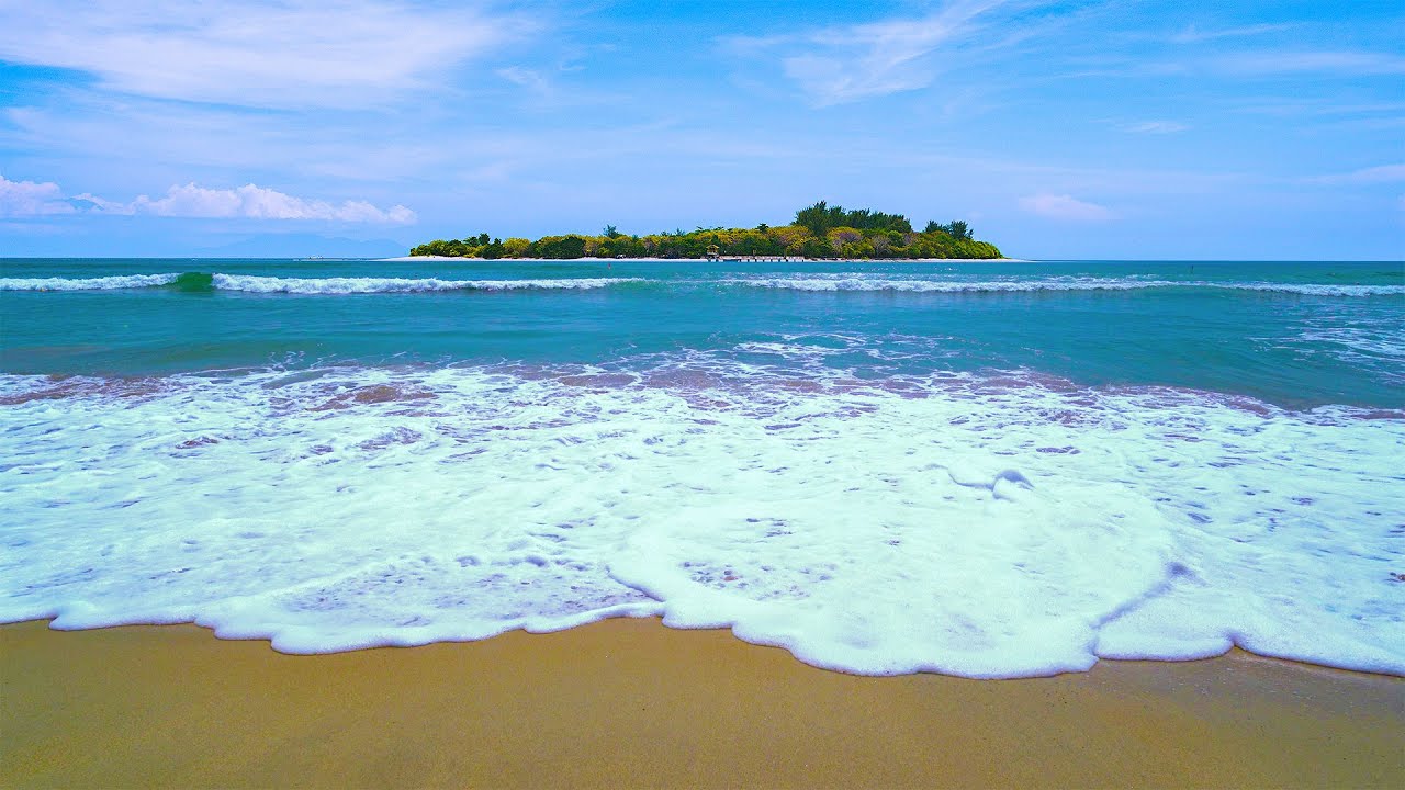 Tropical Island Escape 4K | Relaxing Beach Waves on a Deserted Paradise
