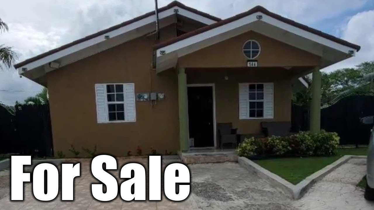 4 Bedrooms 4 Bathrooms, House for Sale at CEDAR CREST, DRAX HALL CO, Ocho Rios, St. Ann, Jamaica