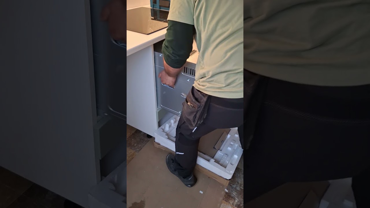 Oven Ikea kitchen-short 25 #kitchen #diy #woodworking #home #how #ikea #homedecor