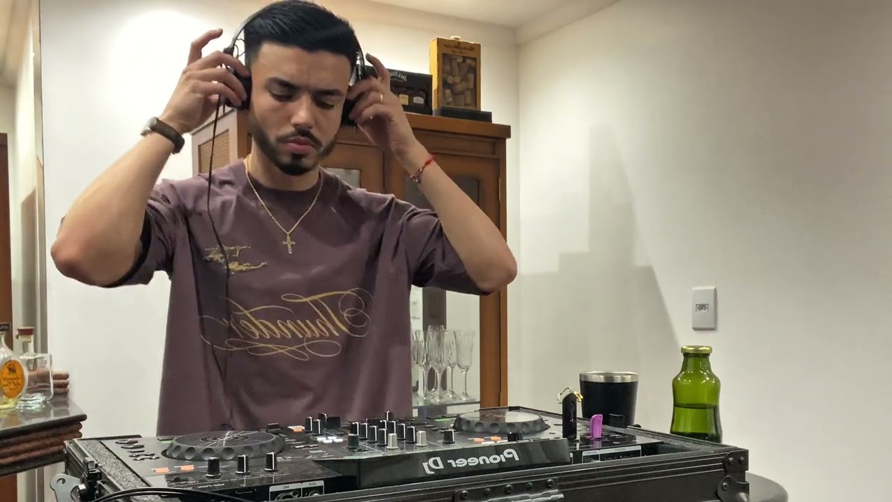 Johnn Class - Tech House Live Set | Home Session 