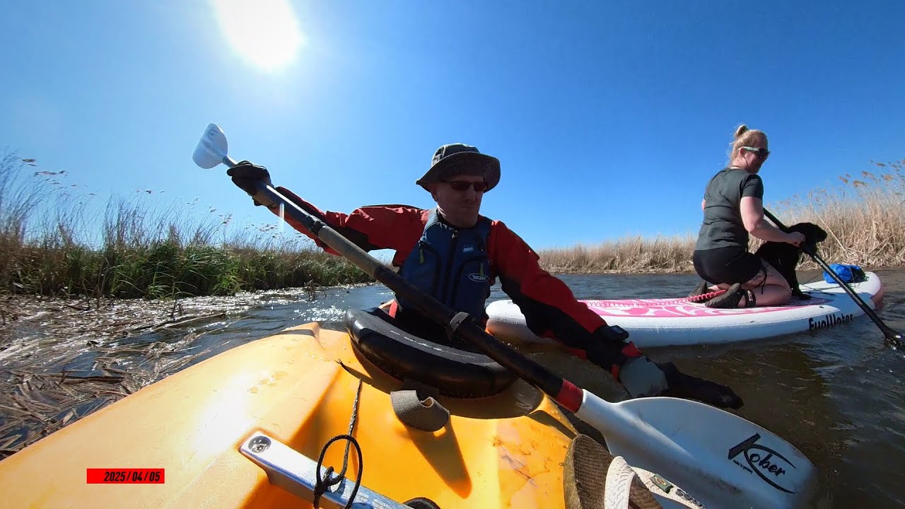 Kayaking river Stour Cattawade to Flatford and back