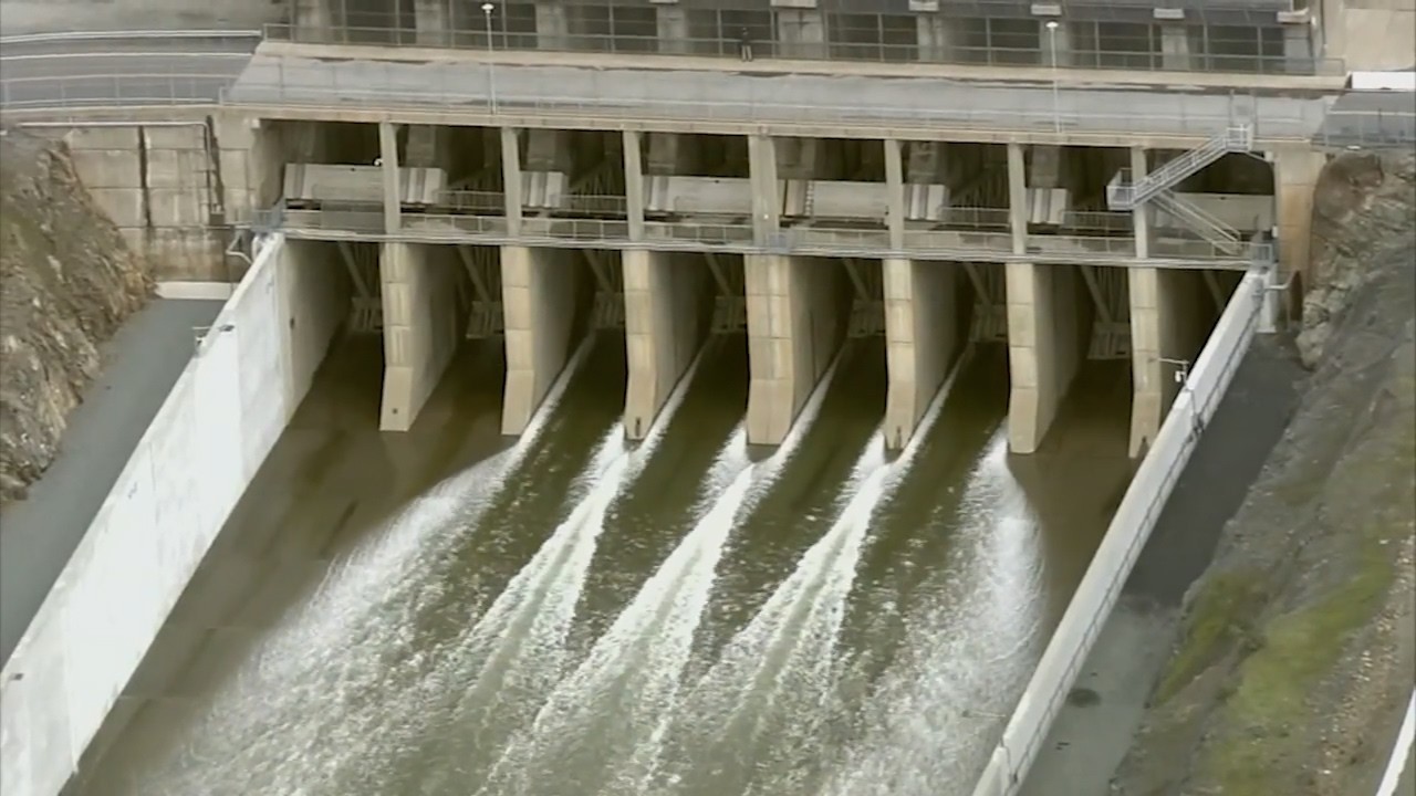 Environmental groups sue to stop Trump's water diversions in CA