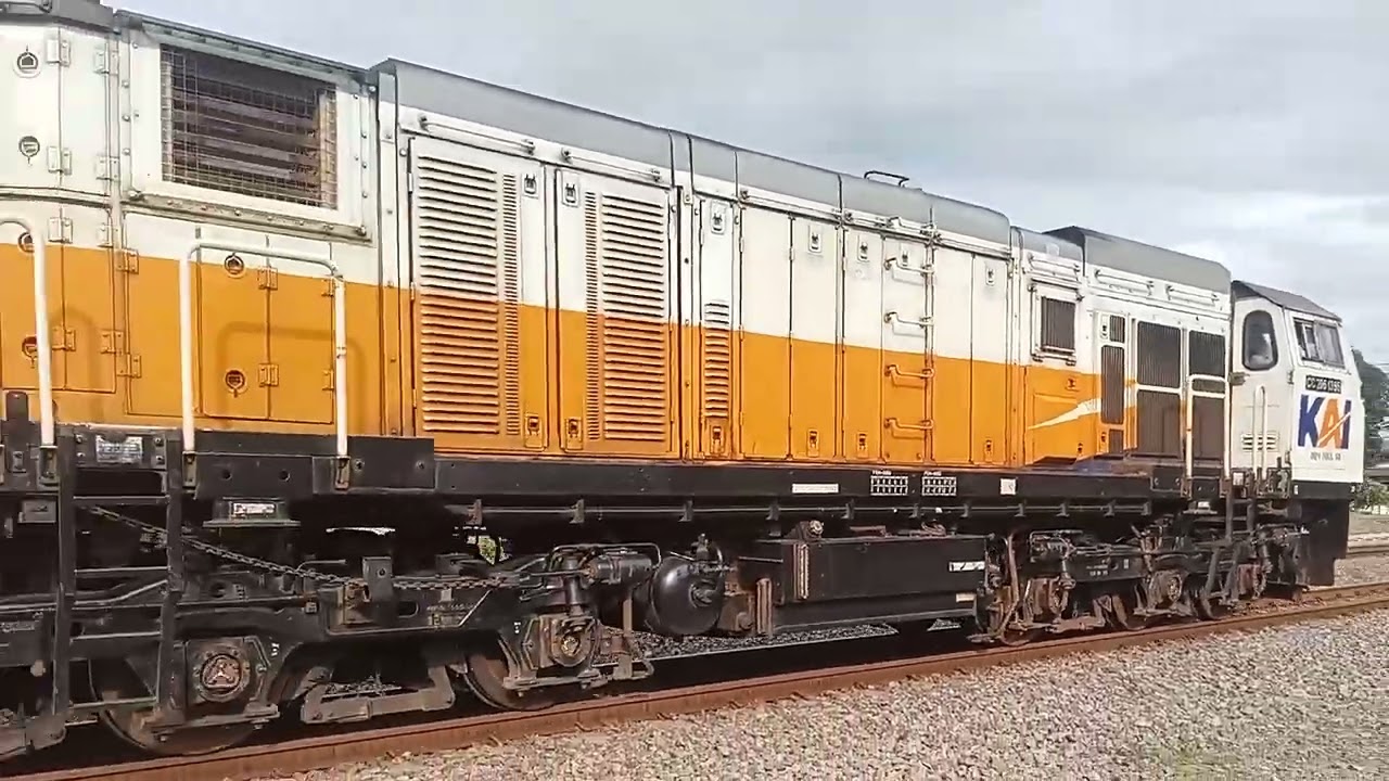 Bersama anak liburan di St Kereta Api Cimahi